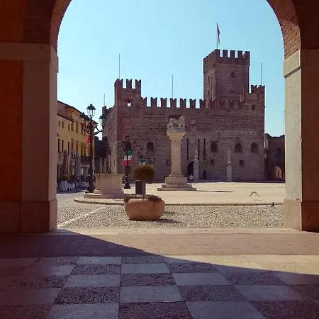 Diana 马洛斯蒂卡